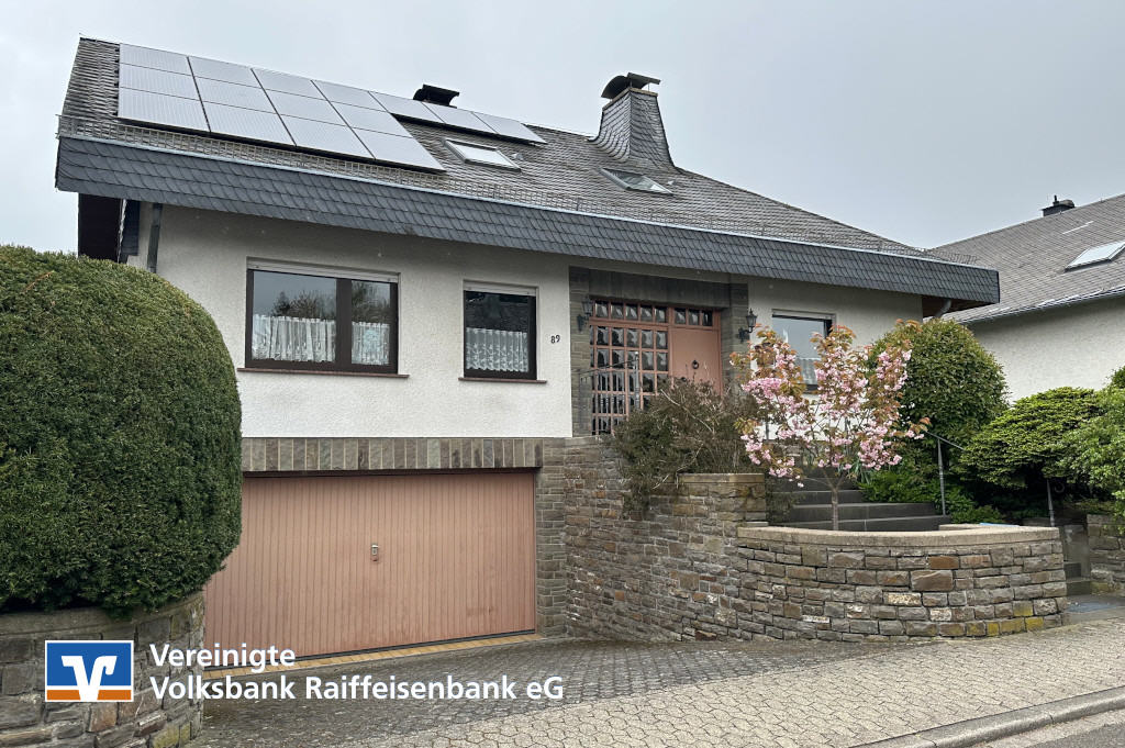 Mehrfamilienhaus zum Kauf 329.000 € 7 Zimmer 170 m²<br/>Wohnfläche 595 m²<br/>Grundstück Simmern/ Hunsrück 55469