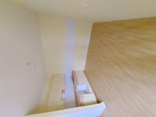 Wohnung zur Miete 532 € 2 Zimmer 76 m² 2. Geschoss frei ab sofort Augustastr. 13 Neustrelitz 17235