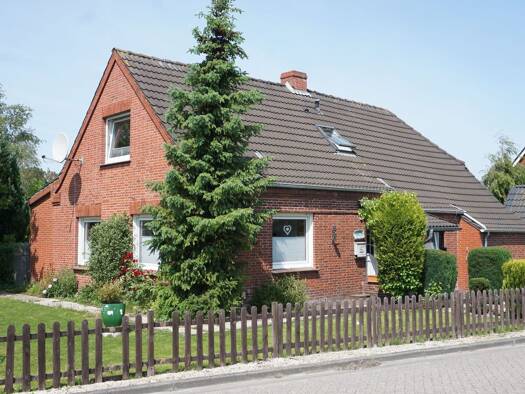 Einfamilienhaus zum Kauf 175.000 € 4 Zimmer 106 m² 1.210 m² Grundstück Osteel 26529