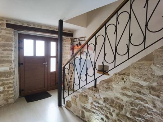 Reihenmittelhaus zum Kauf 230.000 € 4 Zimmer 91 m² Barban 52207