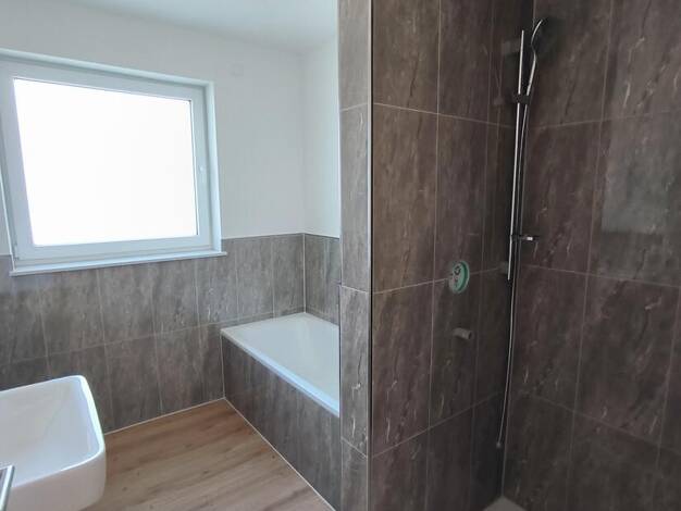 Penthouse zum Kauf - Erstbezug provisionsfrei 389.000 € 2,5 Zimmer 75 m² 2. Geschoss Bad Rappenau 74906