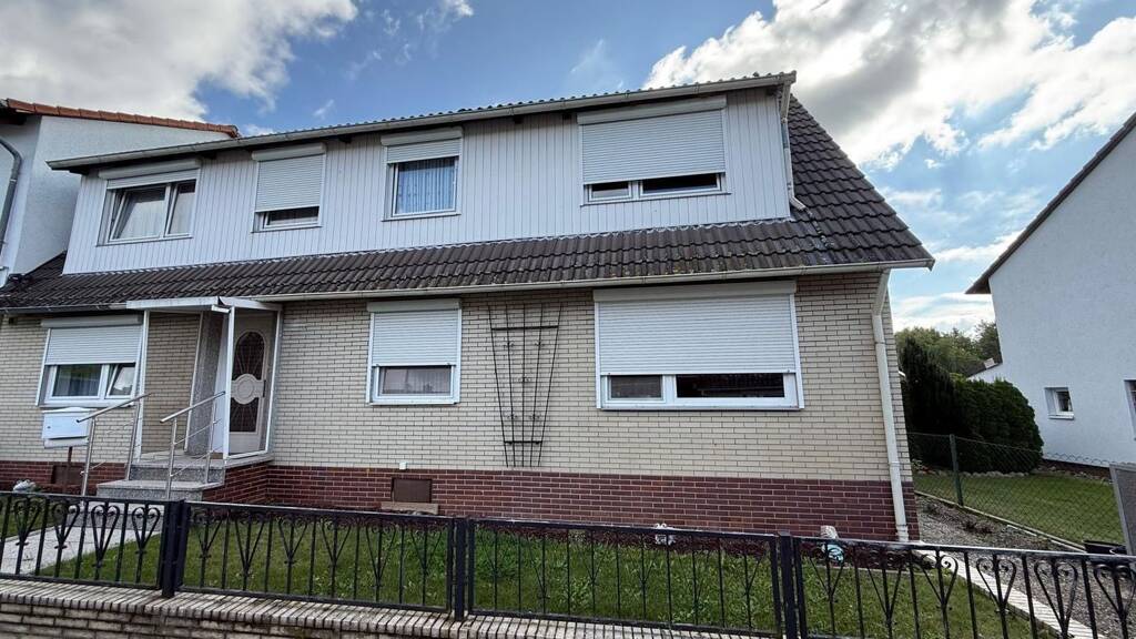 Haus zum Kauf 261.500 € 6 Zimmer 200 m² 610 m² Grundstück frei ab sofort Bad Salzgitter 38259