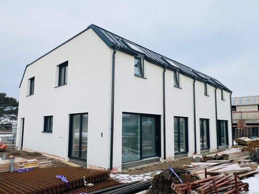 Doppelhaushälfte zum Kauf provisionsfrei 449.000 € 5 Zimmer 119,9 m² Margeritenweg 4 Guntramsdorf 2353