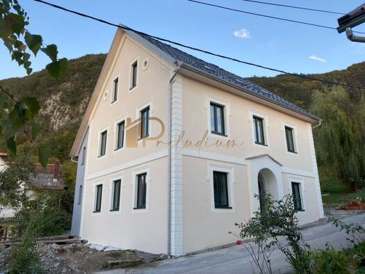 Einfamilienhaus zum Kauf 310.000 € 6 Zimmer 2.000 m² Grundstück Brod Moravice 51312