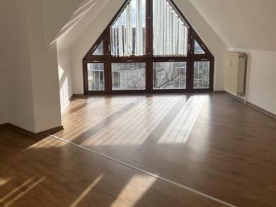 Maisonette zur Miete 999 € 4 Zimmer 121,7 m² Dachgeschoss Weinböhla 01689