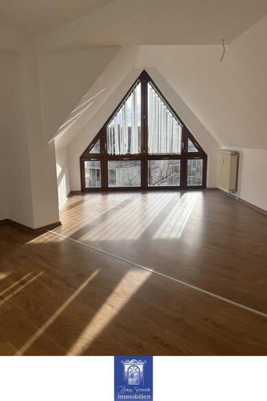 Maisonette zur Miete 999 € 4 Zimmer 121,7 m² Dachgeschoss Weinböhla 01689