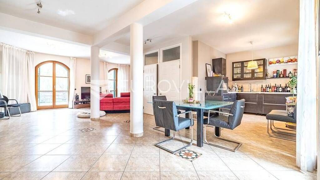 Haus zum Kauf 1.500.000 € 6 Zimmer 515 m² Prilesje obronak Bukovac - Remete