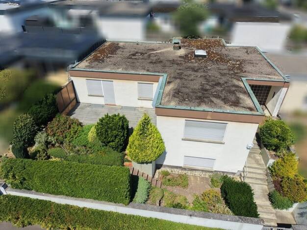 Bungalow zum Kauf 350.000 € 4 Zimmer 136 m² 360 m² Grundstück frei ab sofort Deutschhof Schweinfurt 97422