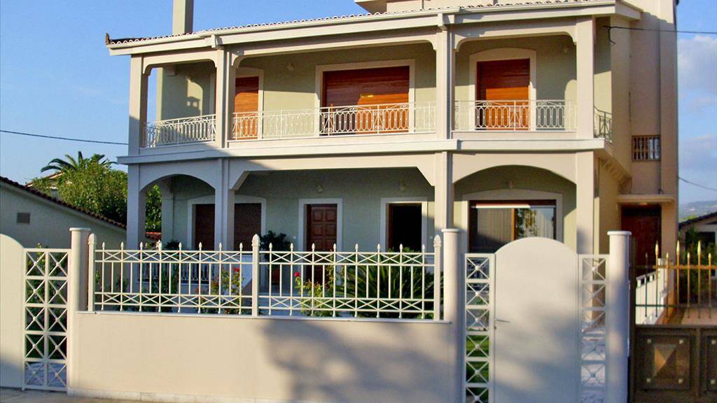 Studio zum Kauf 210.000 € 4 Zimmer 152 m² 1. Geschoss Ostpeloponnes