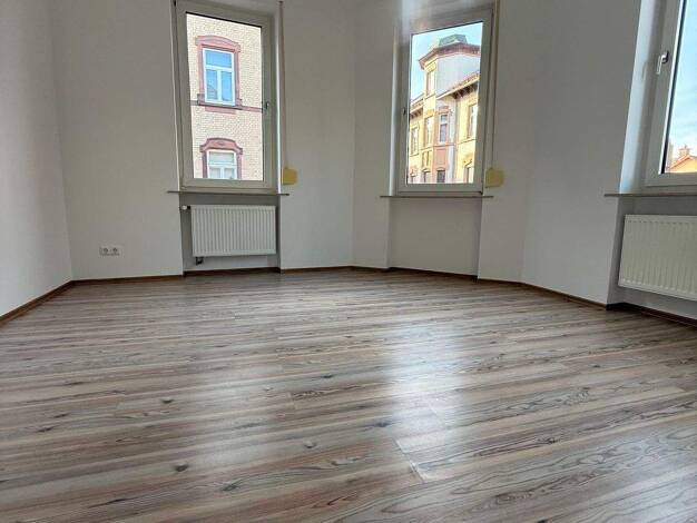 Wohnung zur Miete 1.200 € 4 Zimmer 100 m² 1. Geschoss frei ab sofort Bürgel Offenbach am Main 63075