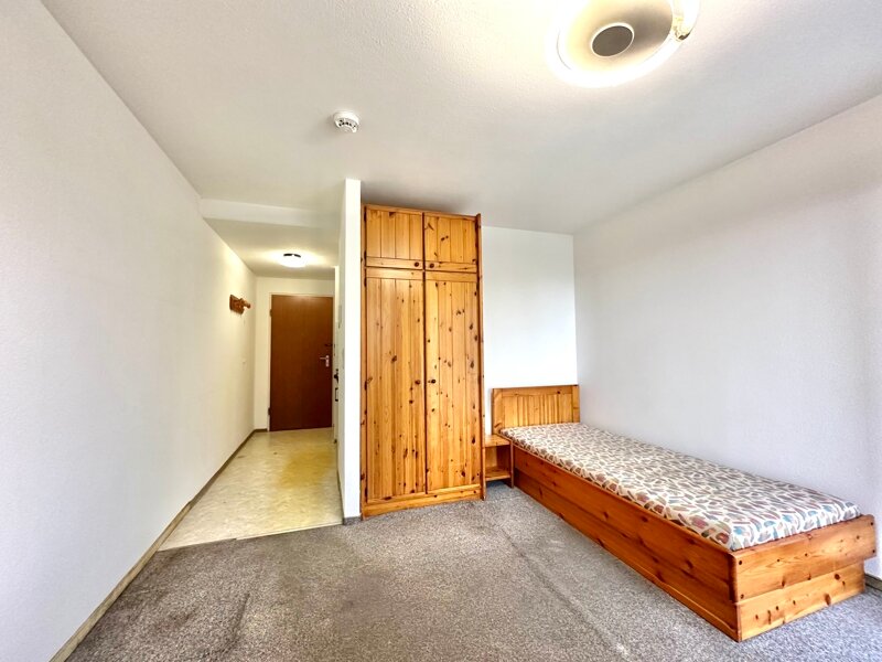 Wohnung zum Kauf 89.000 € 1 Zimmer 23 m²<br/>Wohnfläche 1.<br/>Geschoss Kasernenviertel - Benzstraße Regensburg 93053