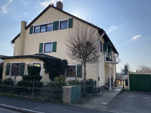 Doppelhaushälfte zum Kauf 310.000 € 7 Zimmer 175 m² 306 m² Grundstück Tirschenreuth 95643