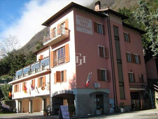 Hotel zum Kauf 1.105 m² Grundstück Laglio 22010