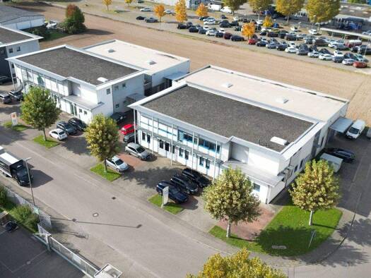Produktionshalle zur Miete 12.410 € 2.068,4 m² Lagerfläche teilbar ab 296,2 m² Lahr 77933