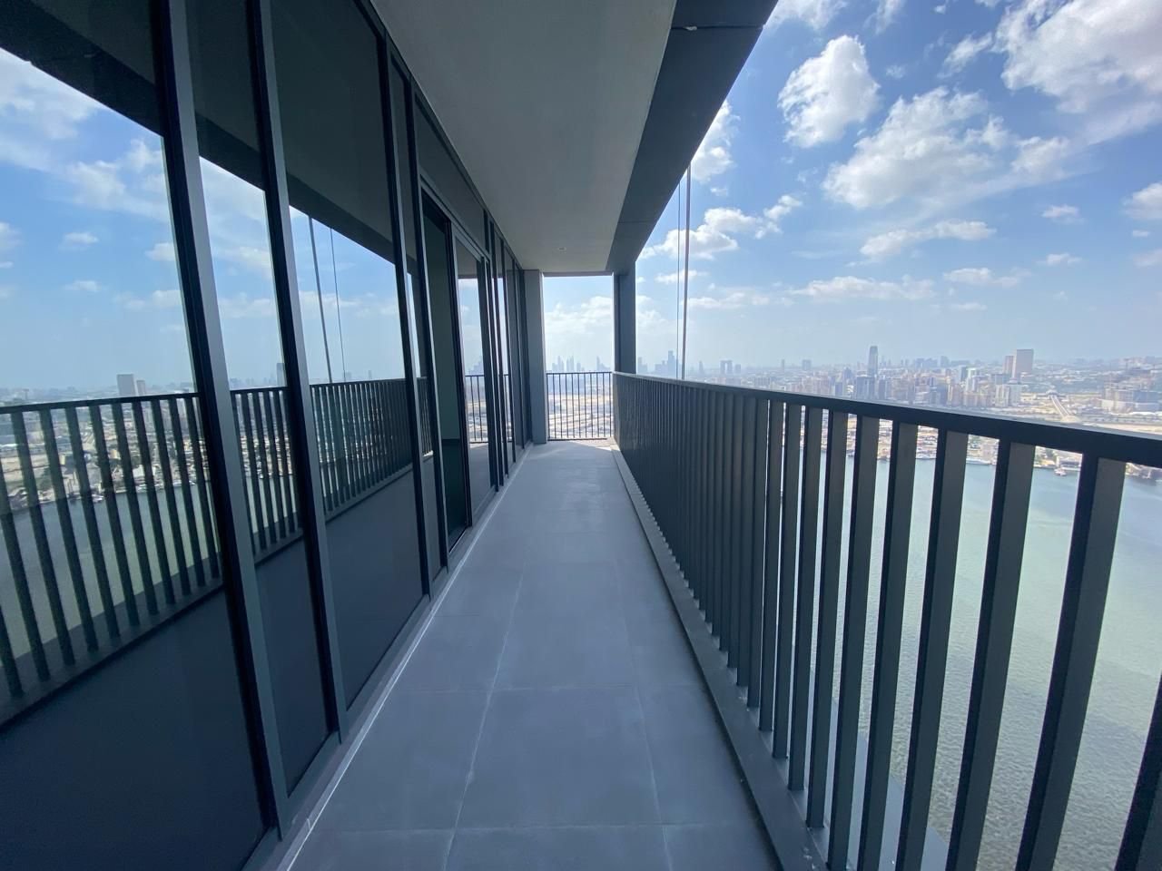 Wohnung zum Kauf provisionsfrei 1.150.000 € 4 Zimmer 152,8 m²<br/>Wohnfläche 37.<br/>Geschoss 01.05.2025<br/>Verfügbarkeit Dubai