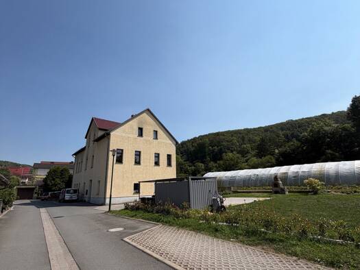 Wohnung zur Miete 890 € 4 Zimmer 89 m² Geschoss 1/2 frei ab 01.09.2026 Bachstraße 4 Dorndorf-Steudnitz Dornburg-Camburg 07774