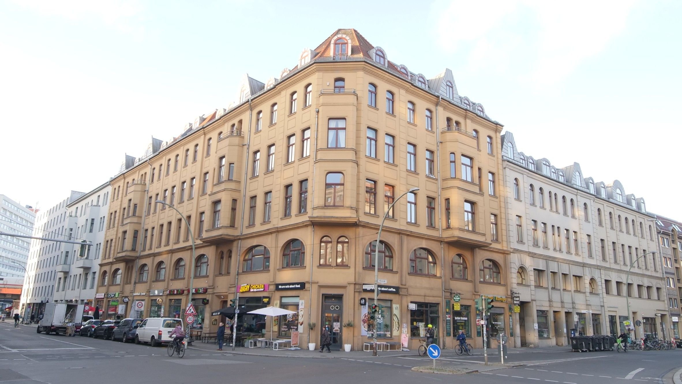 Büro-/Praxisfläche zur Miete provisionsfrei 27 € 232 m²<br/>Bürofläche Mitte Berlin 10178