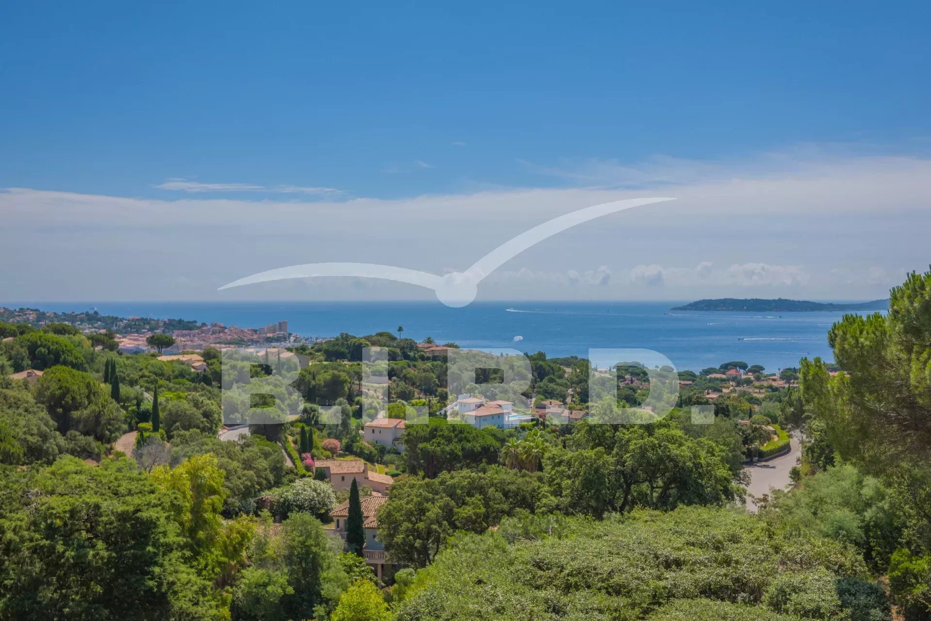 Villa zum Kauf provisionsfrei 8 Zimmer 460 m²<br/>Wohnfläche 3.400 m²<br/>Grundstück Les Bouteillers Sainte-Maxime 83120