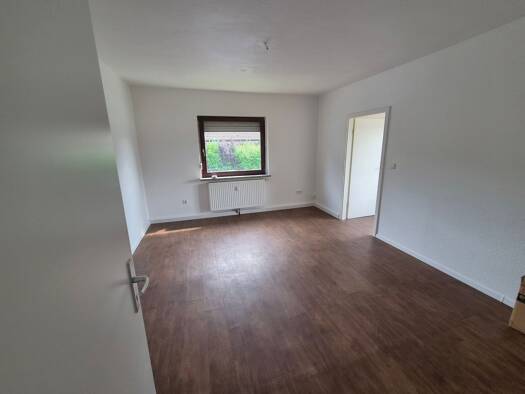 Wohnung zur Miete 375 € 1,5 Zimmer 34 m² Geschoss EG/2 frei ab 01.08.2026 Weidacher Straße 41 Scheuerfeld Coburg 96450