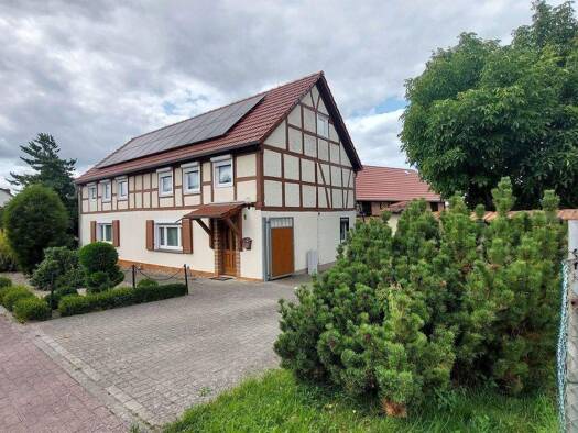 Einfamilienhaus zum Kauf 195.000 € 100 m² 2.553 m² Grundstück frei ab sofort Meßdorf Bismark (Altmark) 39629