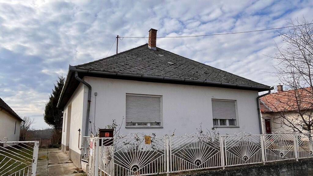 Haus zum Kauf provisionsfrei 120.000 € 4 Zimmer 140 m² 10.000 m² Grundstück  Buzsák