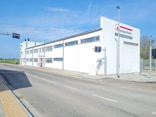 Büro zur Miete 4 Zimmer Husum 25813