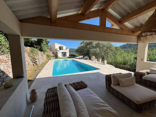 Villa zum Kauf provisionsfrei 795.000 € 5 Zimmer 180 m² 2.147 m² Grundstück Bagnols-en-Forêt 83600