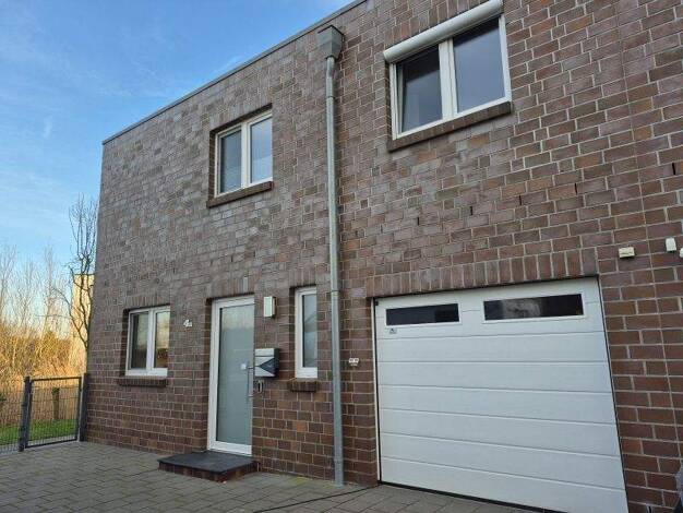 Doppelhaushälfte zum Kauf 375.000 € 5 Zimmer 134 m² 540 m² Grundstück Bertha-von-Suttner-Weg 4a Nordenham 26954