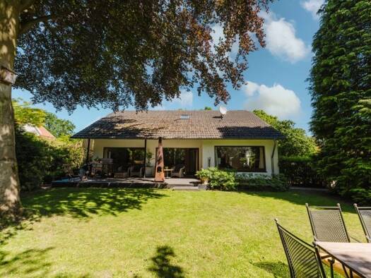 Einfamilienhaus zum Kauf 385.000 € 5 Zimmer 163 m² 921 m² Grundstück Uelsen Uelsen 49843