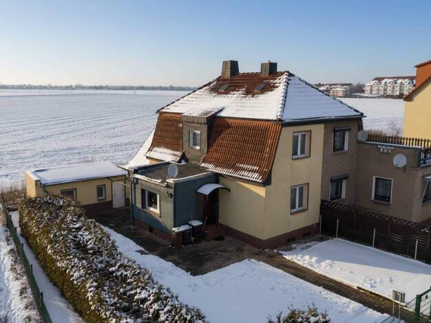 Doppelhaushälfte zum Kauf 89.000 € 3 Zimmer 68,9 m² 353 m² Grundstück August-Bebel-Straße 28 Zscherndorf Sandersdorf-Brehna 06792