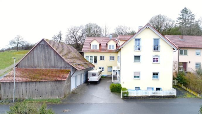 Mehrfamilienhaus zum Kauf 599.000 € 25 Zimmer 475 m²<br/>Wohnfläche 1.415 m²<br/>Grundstück Oberleichtersbach Oberleichtersbach 97789