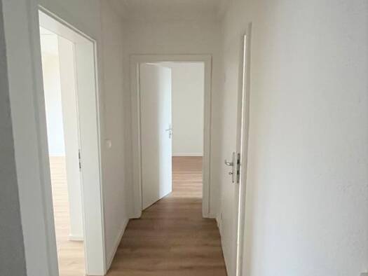 Wohnung zur Miete 285 € 2 Zimmer 47 m² Dachgeschoss, 3. Geschoss Roitzscher Weg 71 Wurzen Wurzen 04808