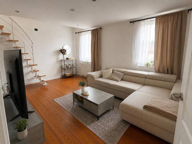 Wohnung zur Miete 715 € 2,5 Zimmer 60 m² 3. Geschoss frei ab 01.10.2026 Enzstraße 1 Eutingen Pforzheim 75181