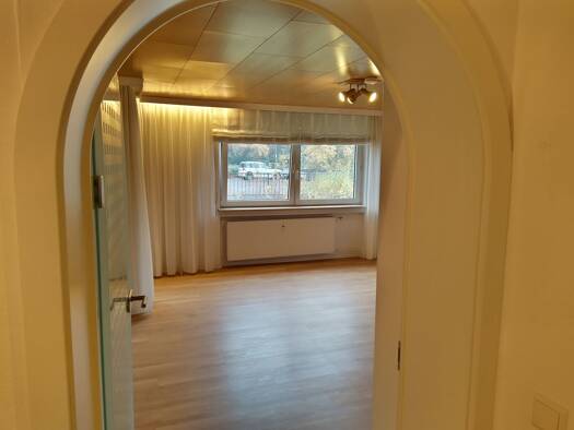 Wohnung zur Miete 1.200 € 3 Zimmer 75 m² Geschoss 2/3 frei ab sofort Hofen Stuttgart 70378