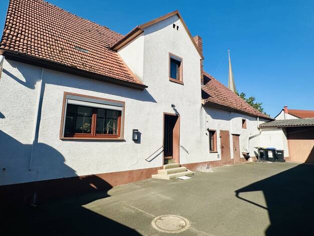 Einfamilienhaus zum Kauf 140.000 € 3 Zimmer 134 m² 500 m² Grundstück frei ab sofort Traustadt Donnersdorf 97499