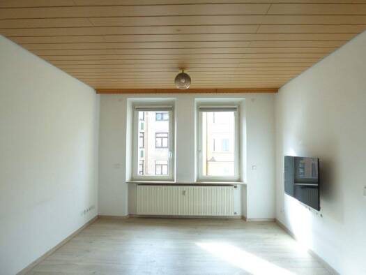 Wohnung zum Kauf 199.000 € 3 Zimmer 63 m² 2. Geschoss frei ab sofort Steinbühl Weiterer Innenstadtgürtel Süd 90459