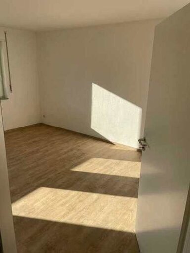 Wohnung zur Miete 700 € 2 Zimmer 68 m² frei ab sofort Mainzer Str. Falkenhagen Falkensee 14612