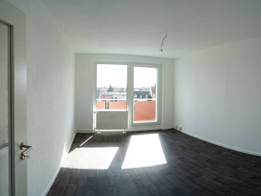 Wohnung zur Miete 472 € 3 Zimmer 58,9 m² 1. Geschoss frei ab sofort Umgehungstraße 10 Baalberge Bernburg 06406