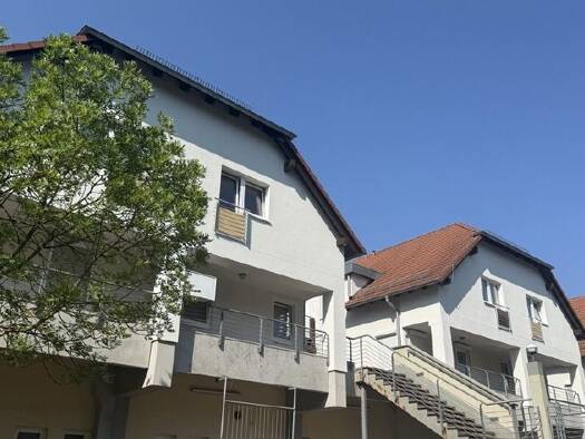 Wohnung zum Kauf 89.900 € 3 Zimmer 68,4 m² Bad Tabarz 99891