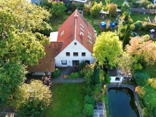 Mehrfamilienhaus zum Kauf 399.000 € 9 Zimmer 210 m² 1.098 m² Grundstück frei ab sofort Ganderkesee 27777