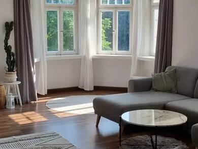 Wohnung zur Miete 1.290 € 4,5 Zimmer 111 m² Geschoss 2/4 frei ab 15.08.2025 Mitte - West Kirchheim unter Teck 73230