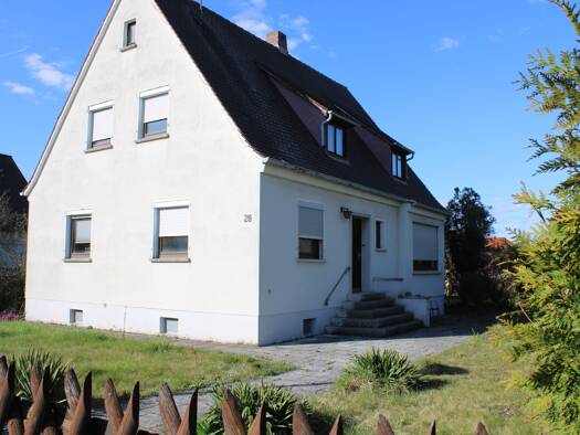 Haus zum Kauf 579.000 € 7 Zimmer 135 m² 867 m² Grundstück Unterasbach Oberasbach 90522