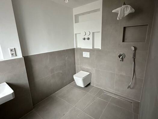 Wohnung zur Miete 850 € 2 Zimmer 41 m² Geschoss 2/2 frei ab sofort Altstadtstraße Opladen Leverkusen 51379