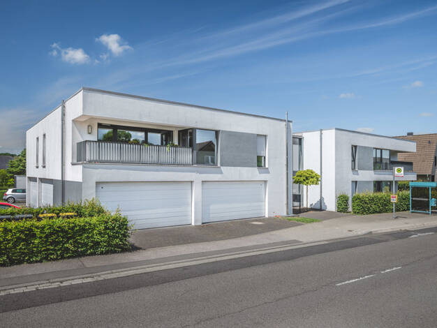 Mehrfamilienhaus zum Kauf als Kapitalanlage geeignet 1.595.000 € 570 m² 1.015 m² Grundstück Roetgen 52159