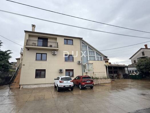 Einfamilienhaus zum Kauf 437.000 € 13 Zimmer 352 m² 490 m² Grundstück Rijeka 51000