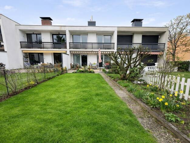 Reihenmittelhaus zum Kauf 595.000 € 5 Zimmer 100 m² 250 m² Grundstück Nordenstadt Wiesbaden 65205