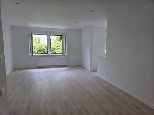 Wohnung zur Miete 975 € 2 Zimmer 75 m² Geschoss EG/1 frei ab sofort Trier-Ost Trier 54295