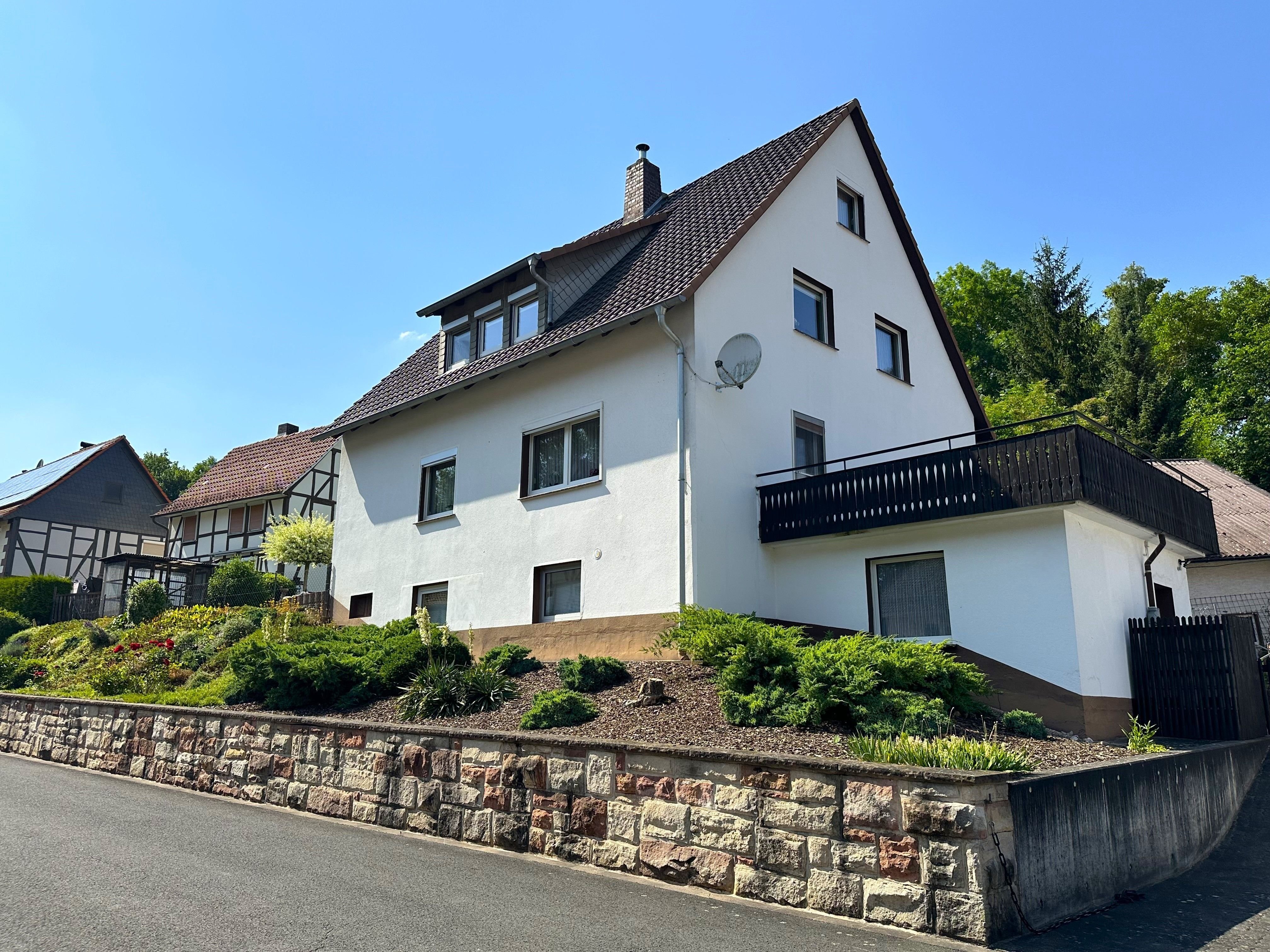 Einfamilienhaus zum Kauf 155.000 € 5 Zimmer 136 m²<br/>Wohnfläche 930 m²<br/>Grundstück Eltmannshausen Eschwege 37269