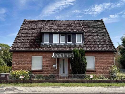 Mehrfamilienhaus zum Kauf 305.000 € 7 Zimmer 224 m² 802 m² Grundstück Groß Hehlen Celle 29229