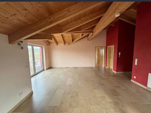 Wohnung zur Miete 950 € 3,5 Zimmer 130 m² frei ab 01.04.2026 Lauterhofen 92283